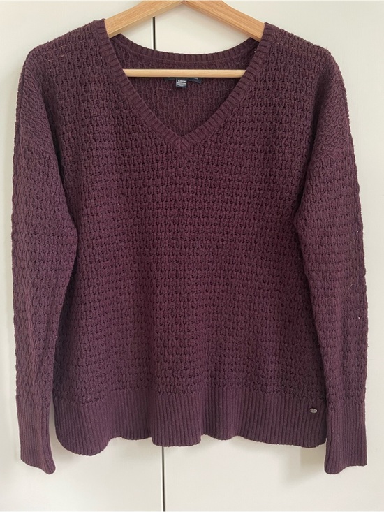 American Eagle Outfitters Sweaters - American Eagle Burgundy Purple V-Neck Waffle Knit Sweater Size S